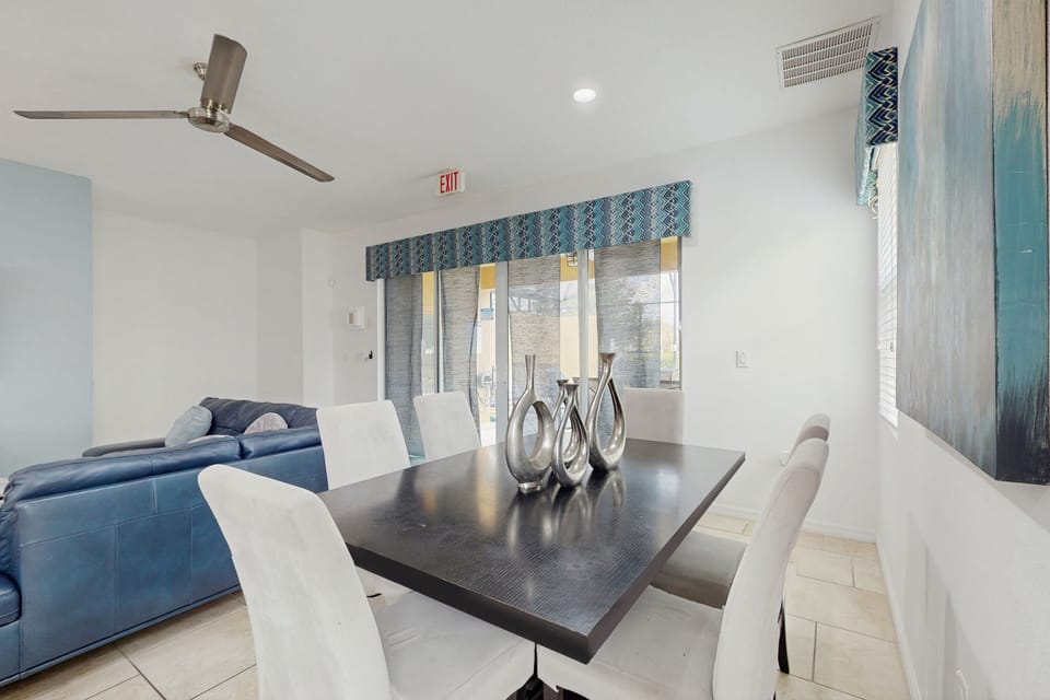 House, Multiple Beds, Pool Access, Pool View (Terrasonesta) | 5 bedrooms, individually decorated, individually furnished, bed sheets