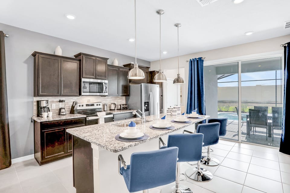 House, Multiple Beds, Pool Access, Pool View (Windsor Island Retreat) | Private kitchen