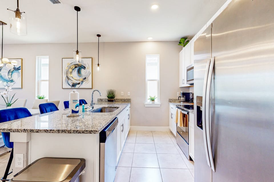 House, Multiple Beds, Pool Access, Pool View (Enchanted on Arisha) | Private kitchen
