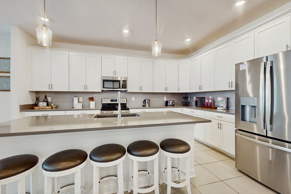 House, Multiple Beds, Pool Access, Pool View (The Modern Pearl) | Private kitchen
