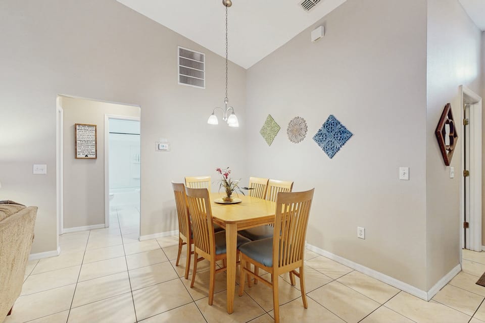 House, Multiple Beds, Pool Access, Pool View (Infinity & Beyond) | 3 bedrooms, individually decorated, individually furnished, bed sheets