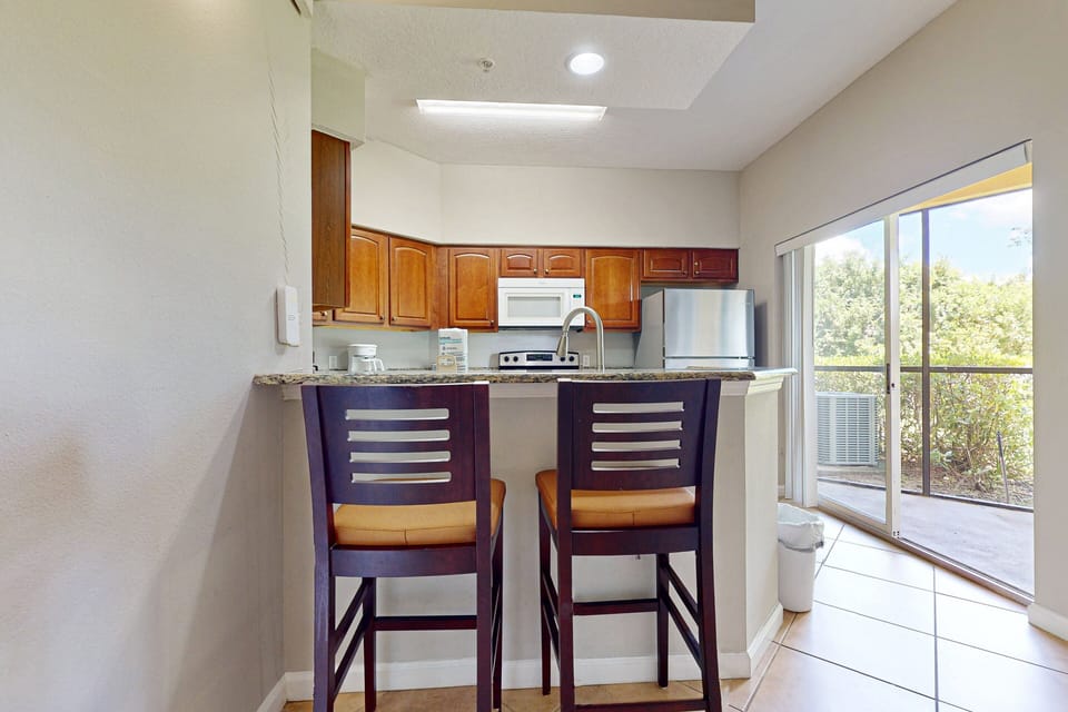 Condo, Multiple Beds, Lanai, Garden View (Worldquest Escape) | Private kitchen