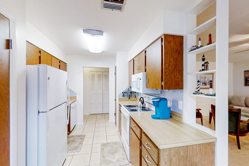 House, Multiple Beds, Kitchen (Canal Carnival) | Private kitchen