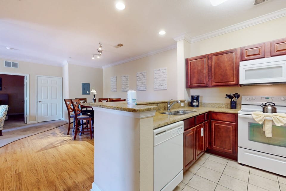 Condo, Multiple Beds, Pool Access, Pool View (Tuscana Tranquility) | Private kitchen