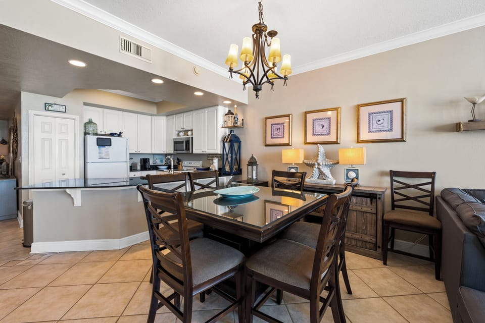 Signature Condo, 2 Bedrooms, Balcony, Beach View | In-room dining