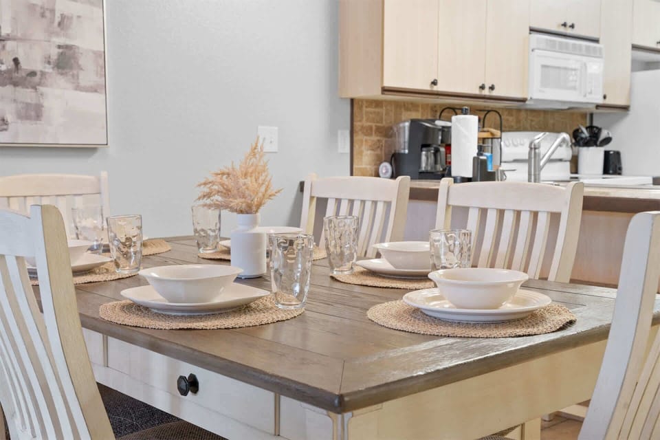 Condo, Multiple Beds, Balcony (Pond View Getaway) | Private kitchen