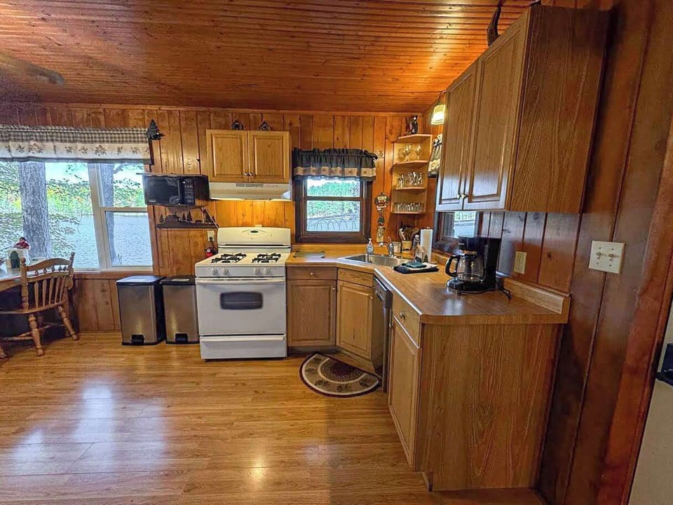 Cabin, Multiple Beds, Fireplace (Bouchard - Bayside) | Private kitchen