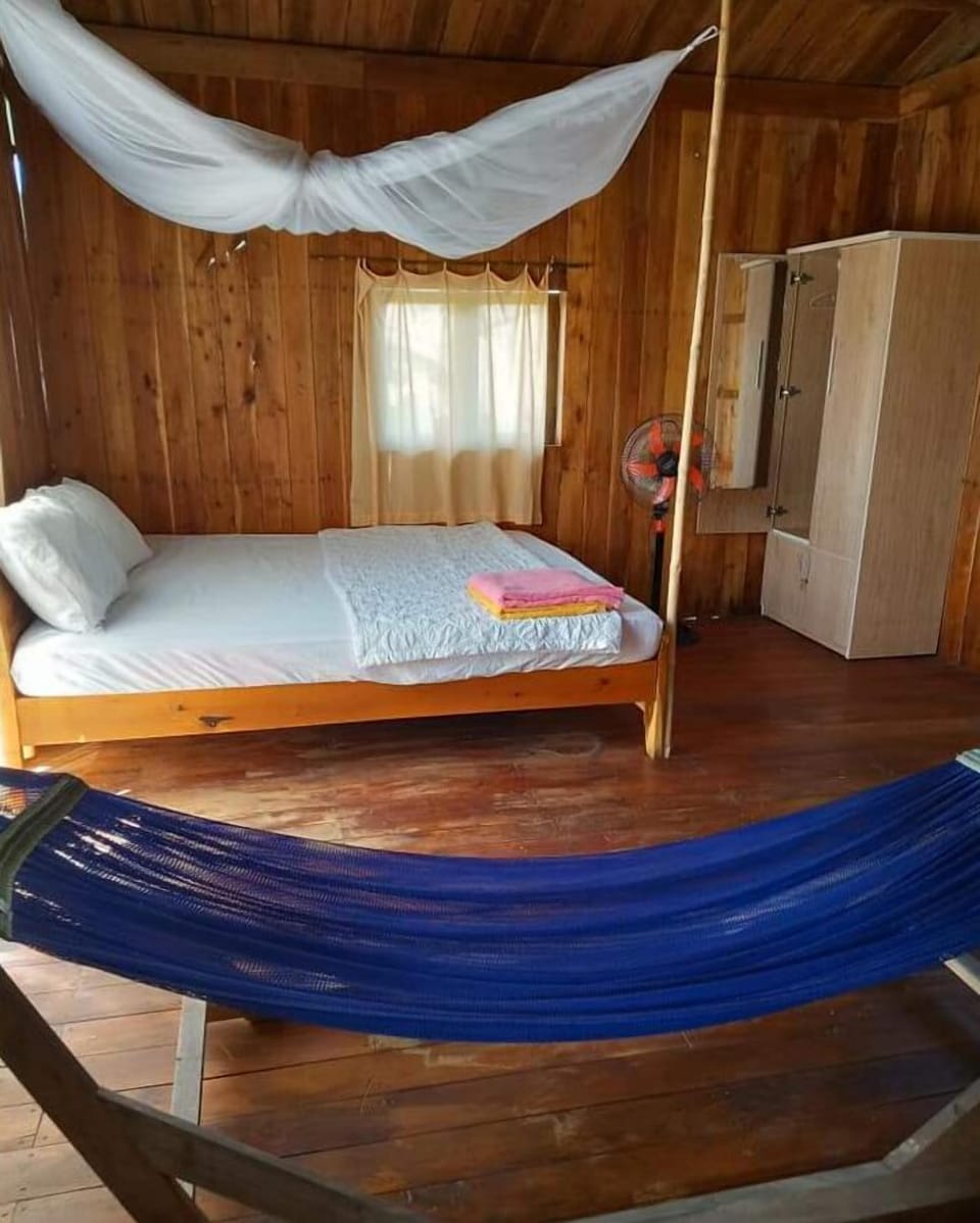 Banana Bungalow | Select Comfort beds