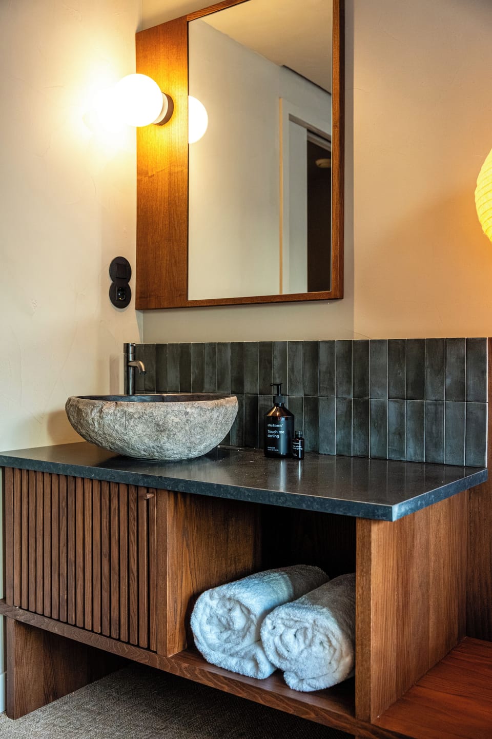 Shower, free toiletries, hair dryer, slippers