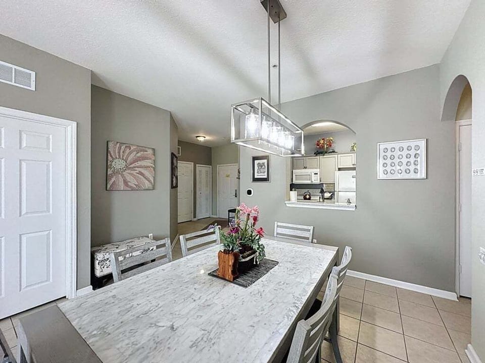 Condo, 3 Bedrooms | Dining