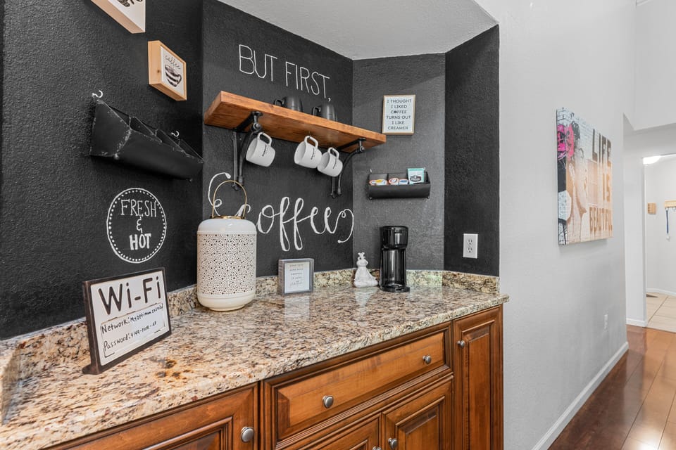 Condo, 4 Bedrooms | Interior