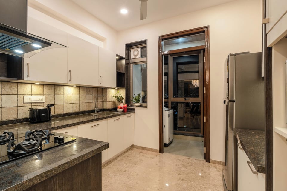 Apartment, 3 Bedrooms, Partial Sea View | Private kitchen