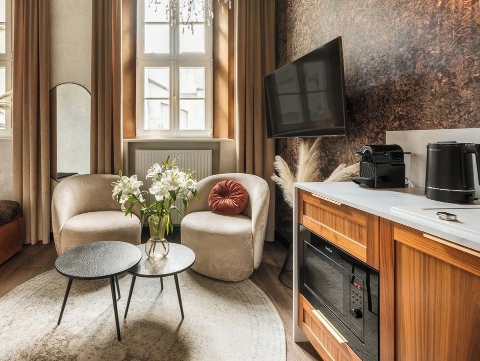 Luxury Studio Suite | Living area