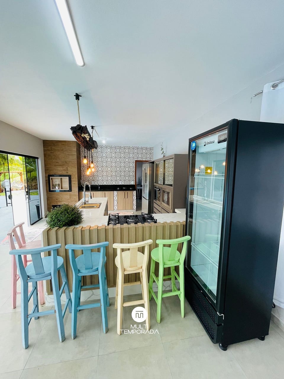 Deluxe Cabin | Private kitchen | Fridge, microwave, cookware/dishes/utensils