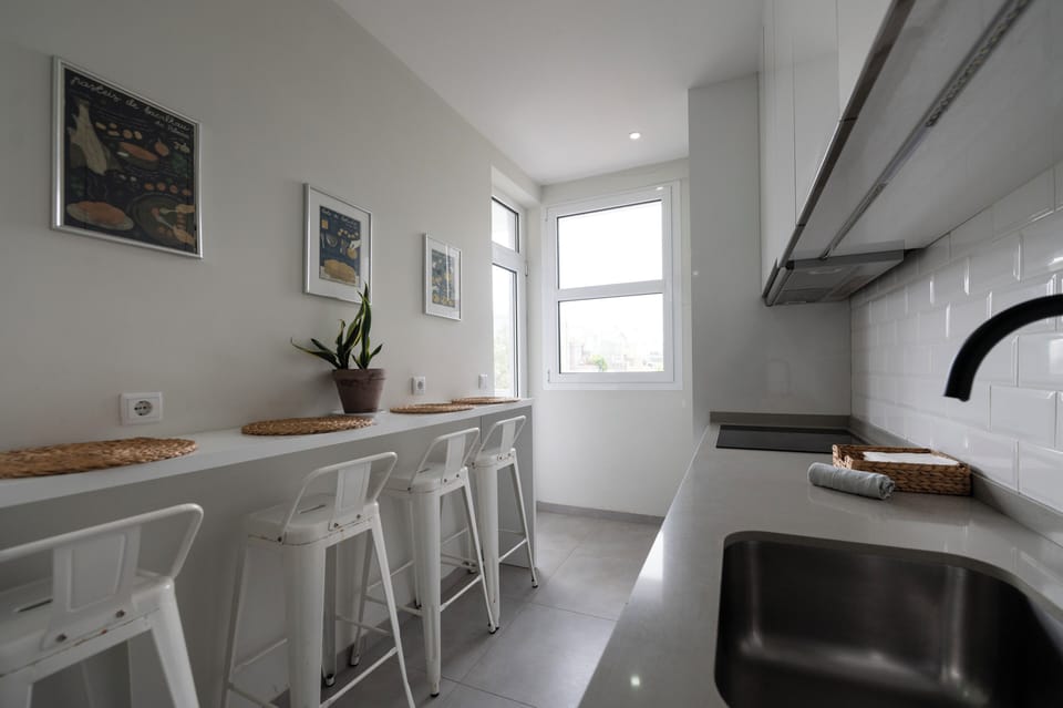 Apartment, City View | Private kitchen