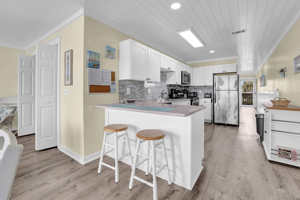 Condo, Multiple Beds (Sands of Laguna B-1) | Private kitchen