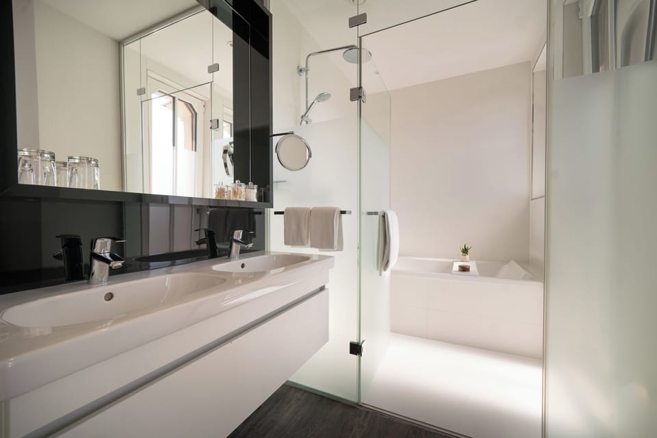 The Innside Premium Room - Xtra Space | Bathroom | Shower, rainfall showerhead, designer toiletries, hair dryer