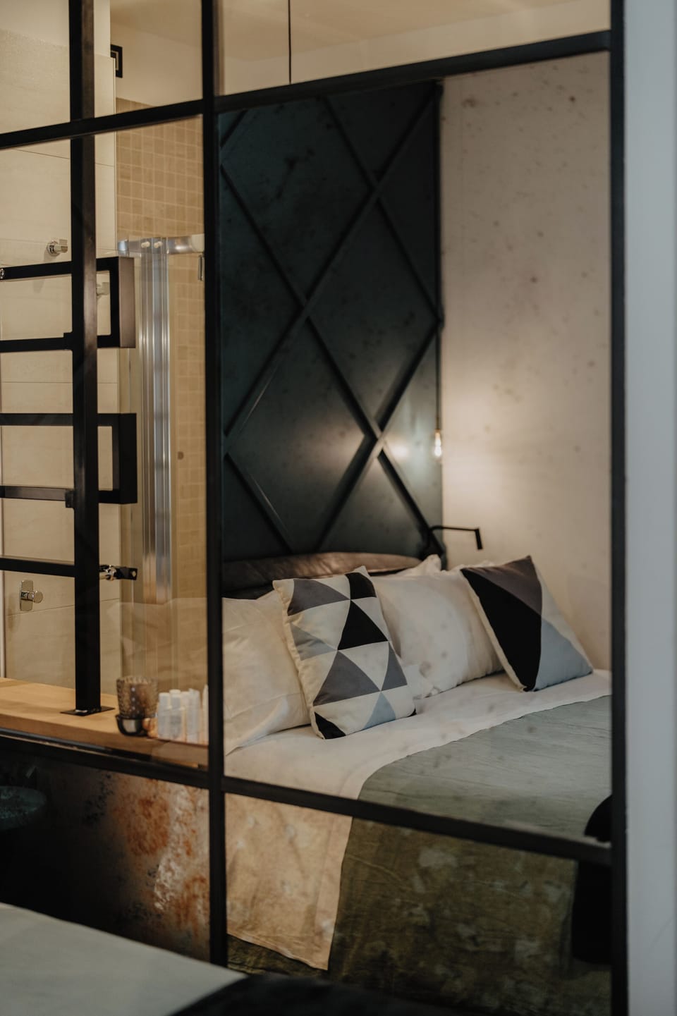 Comfort Double Room | In-room safe, desk, laptop workspace, iron/ironing board (on request)