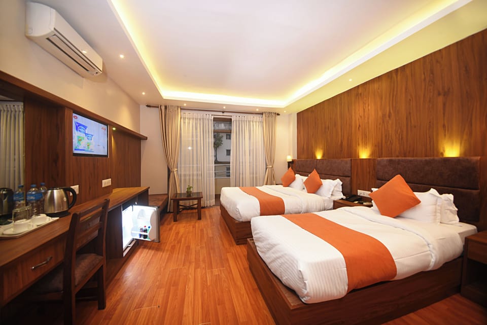 Egyptian cotton sheets, premium bedding, Select Comfort beds, minibar