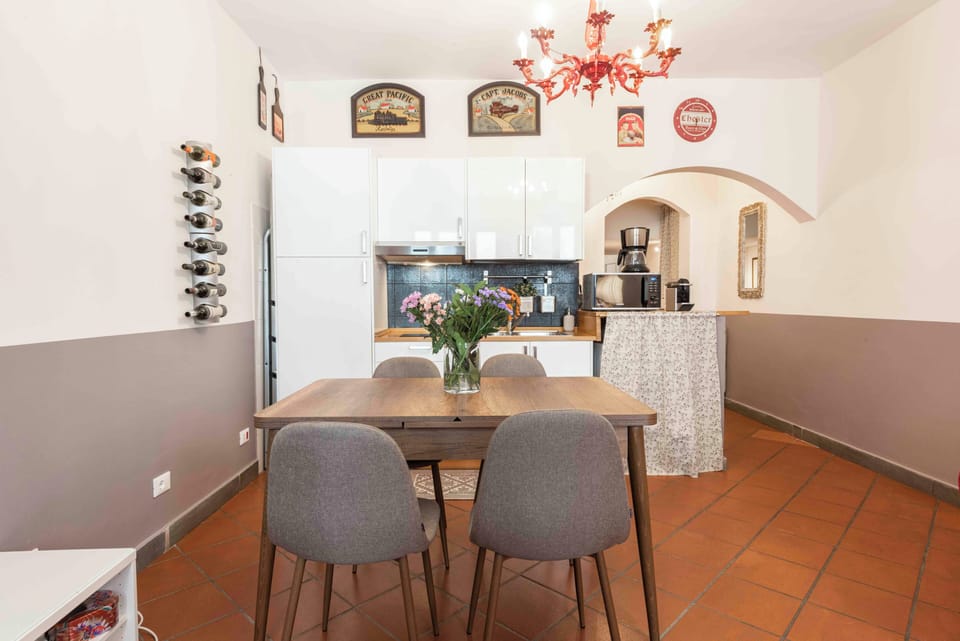 Classic Apartment | Dining