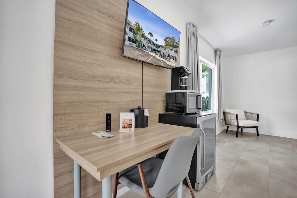 Superior Studio | In-room safe, desk, laptop workspace, free WiFi