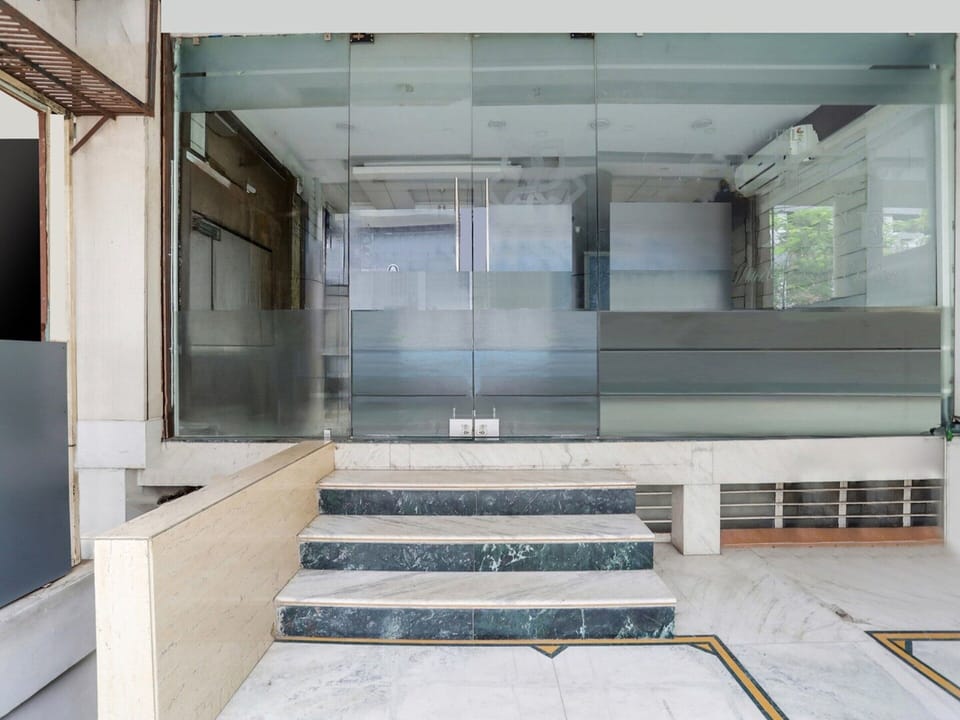 House | Reception
