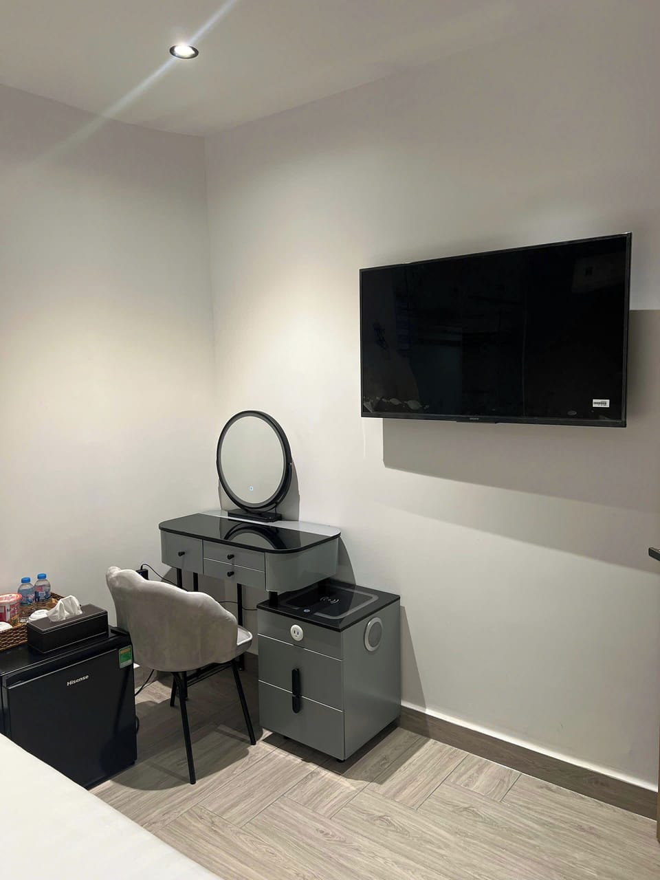 Double Room, 1 Double Bed, Housekeeping, City View | Interior