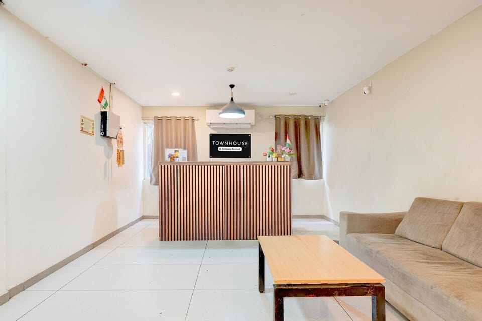 House | Reception