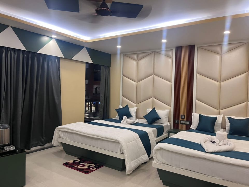 Deluxe Quadruple Room | Free WiFi