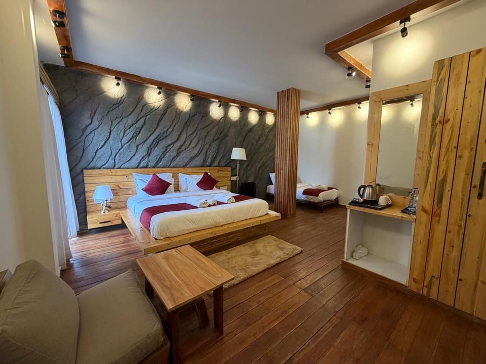 Superior Triple Room | Free WiFi, bed sheets