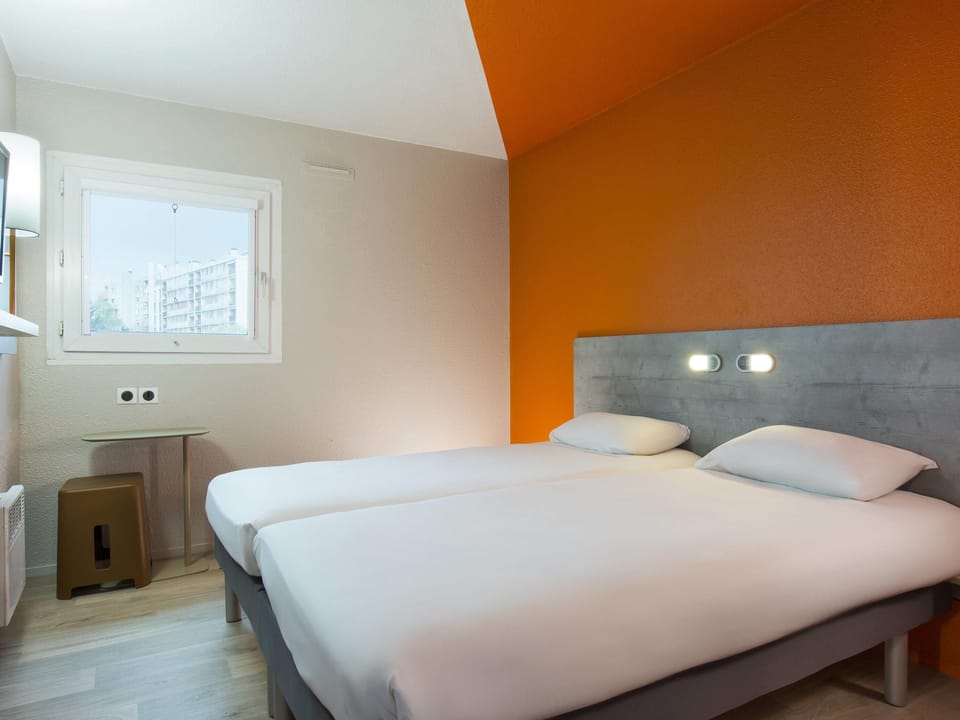 Premium bedding, desk, free WiFi, bed sheets