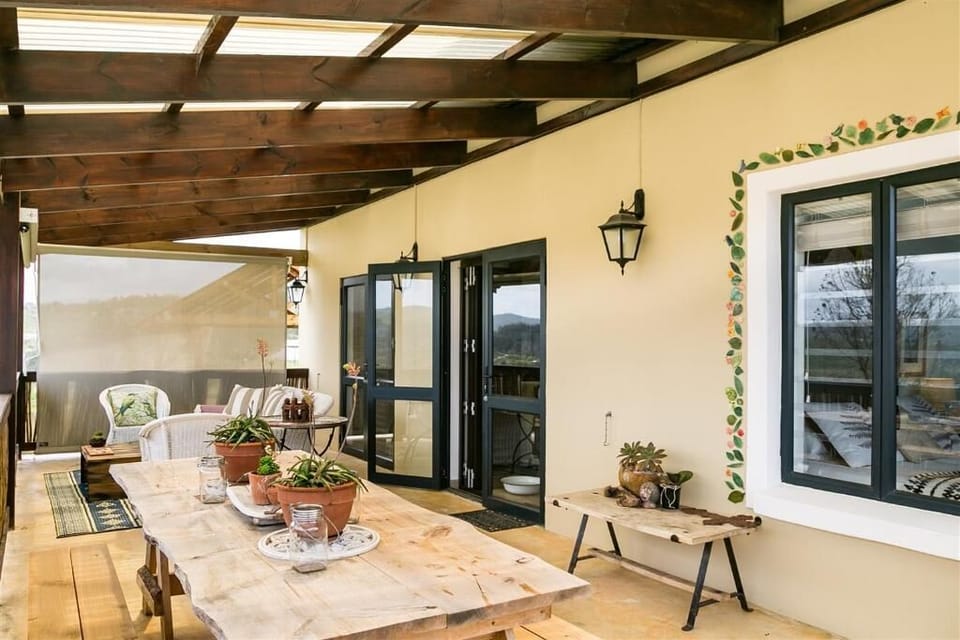 Deluxe Suite, Balcony, Mountain View | Outdoor dining