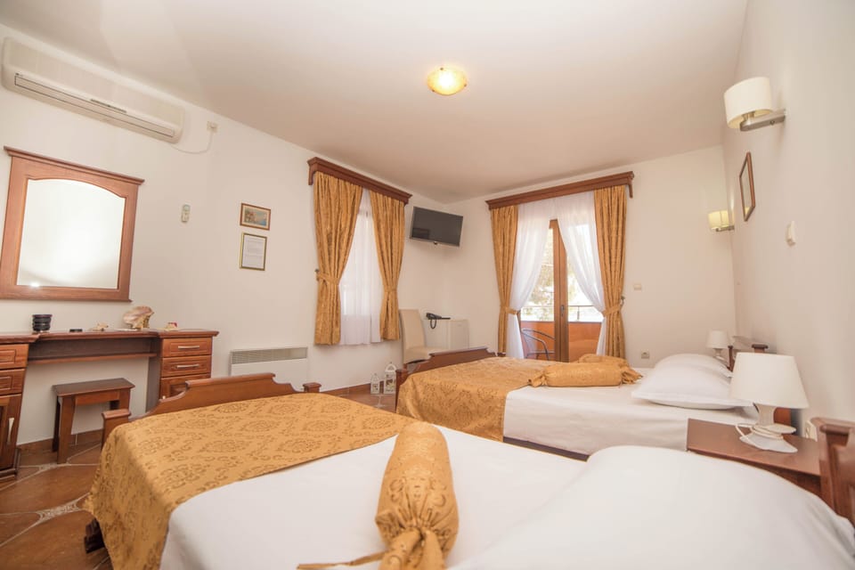 Triple Room, Balcony, Sea View