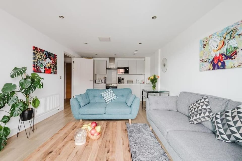 Apartment, 1 Bedroom, Accessible | Living room