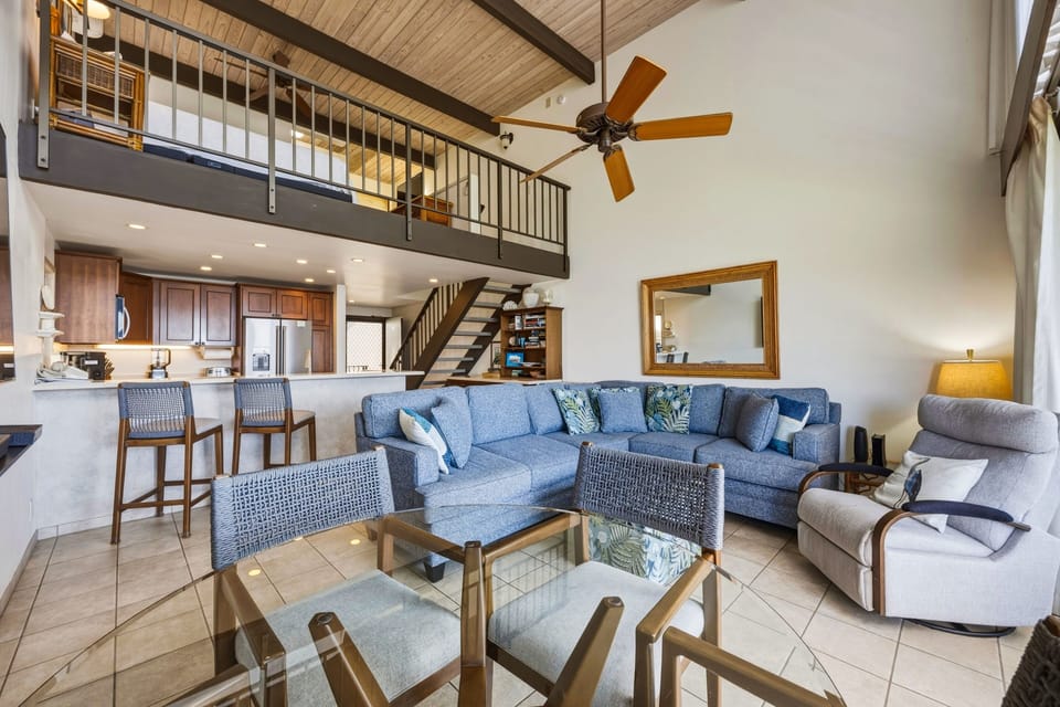 Condo, 1 Bedroom | Living area