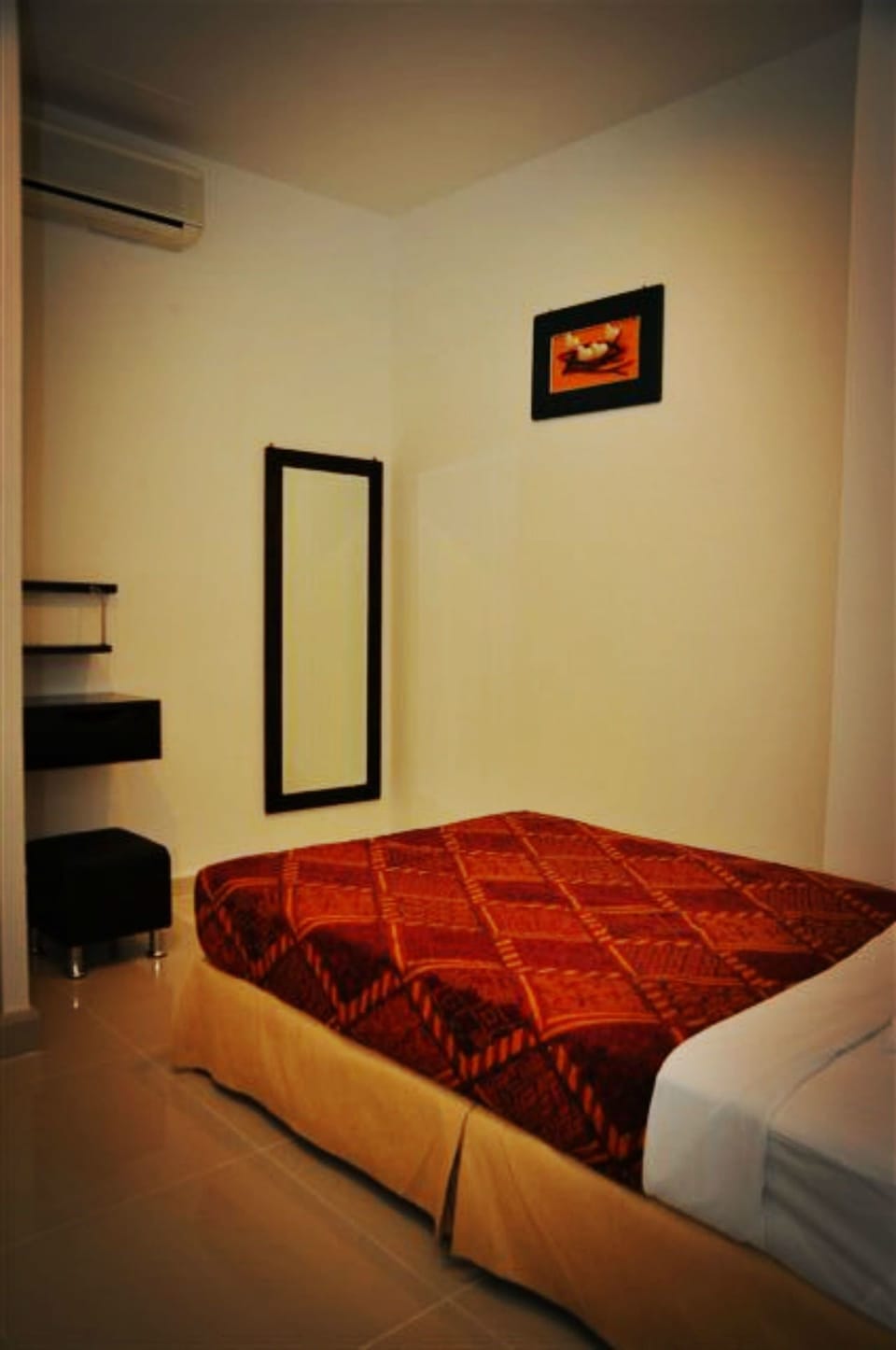 Single Deluxe | Desk, free WiFi