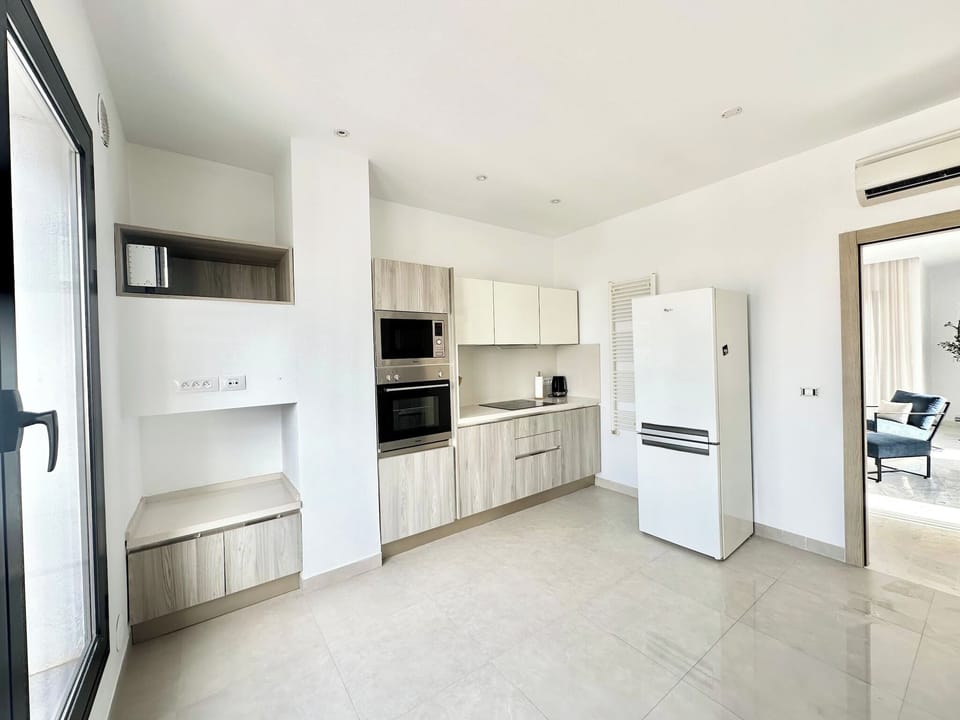 Apartment, 2 Bedrooms, Smoking | Interior