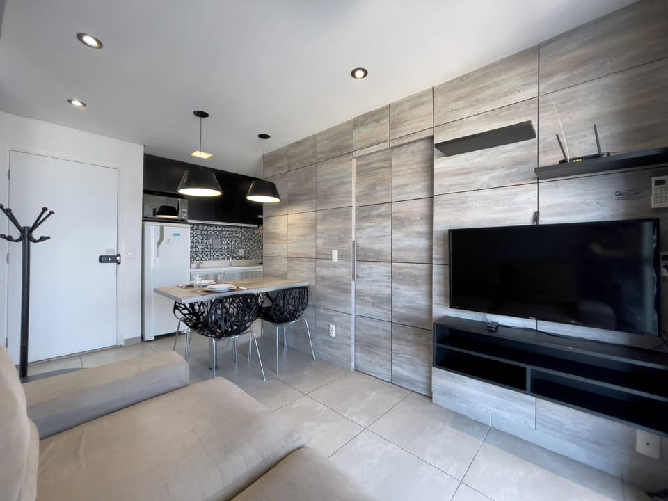 Studio | Living area | Flat-screen TV