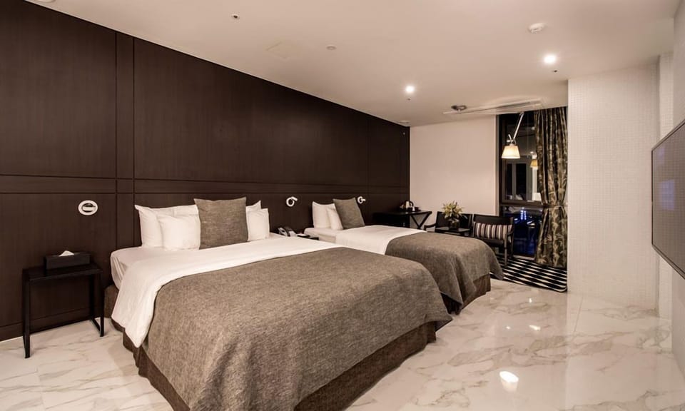Deluxe Twin (DXT) | Individually decorated, individually furnished, free WiFi, bed sheets