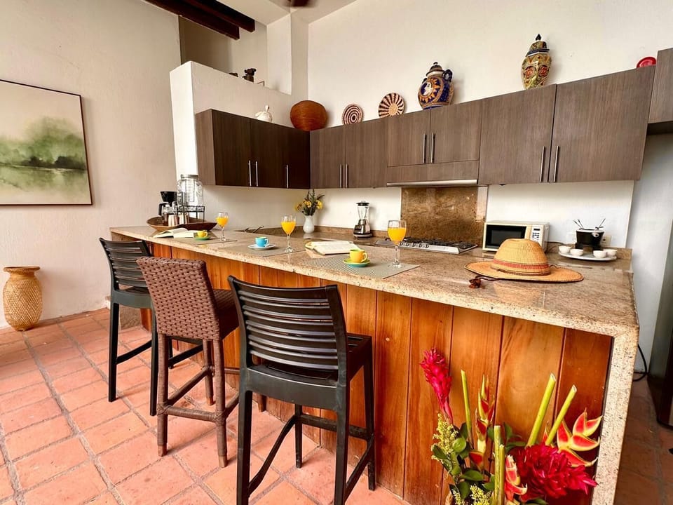 House, Pool View | Private kitchen | Griddle, dining table