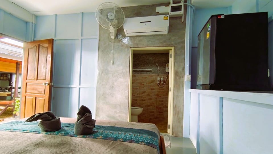 Grand Bungalow | Free WiFi, bed sheets