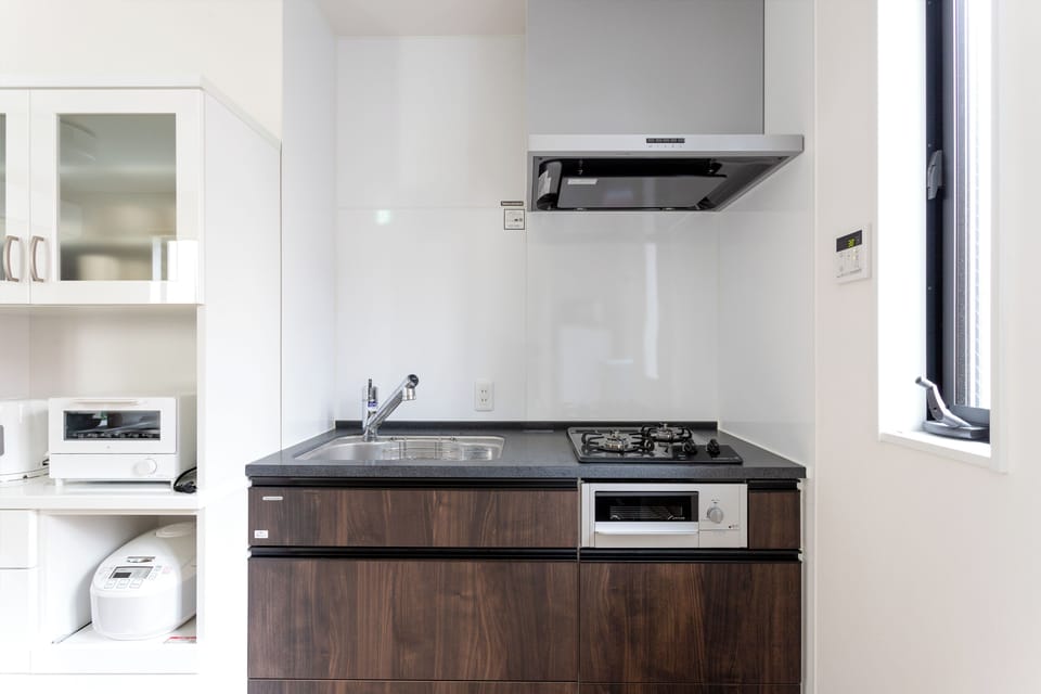 Comfort House, 1 Bedroom | Private kitchen | Fridge, microwave, stovetop, rice cooker