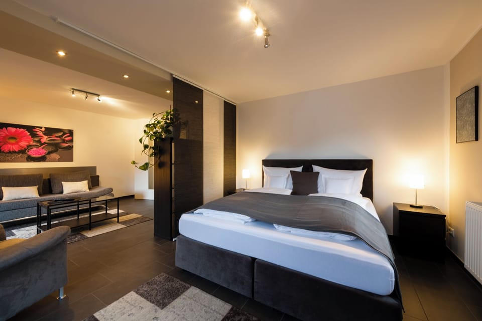 Superior Apartment, 2 Bedrooms, Kitchen | Soundproofing, free WiFi