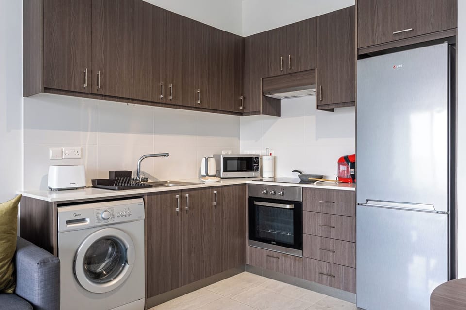 Apartment, 1 Double Bed with Sofa bed, Kitchen, City View | Private kitchen | Espresso maker, full-size fridge, microwave, oven
