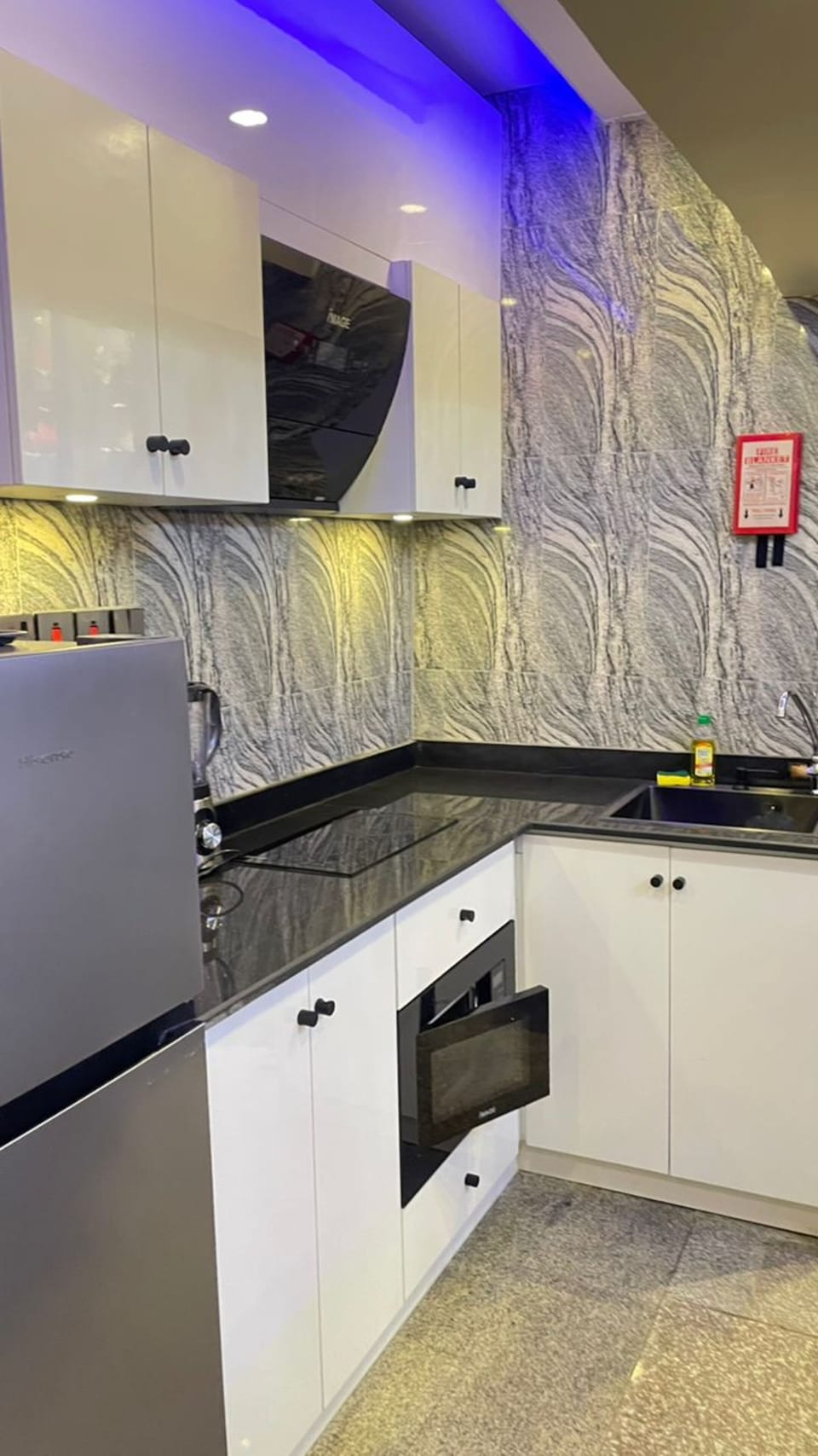 Premium Apartment | Private kitchen | Mini-fridge