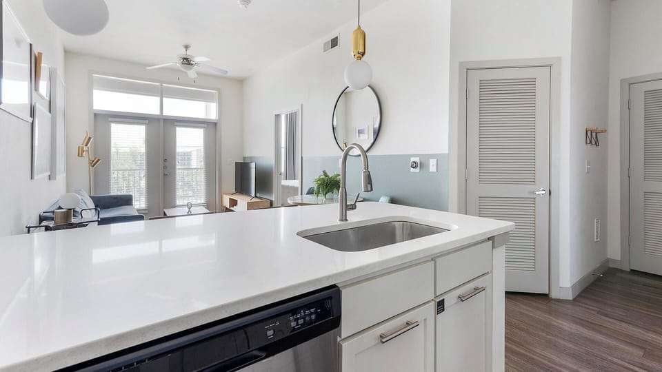 Apartment (1 Bedroom) | Private kitchen | Fridge, microwave, oven, stovetop