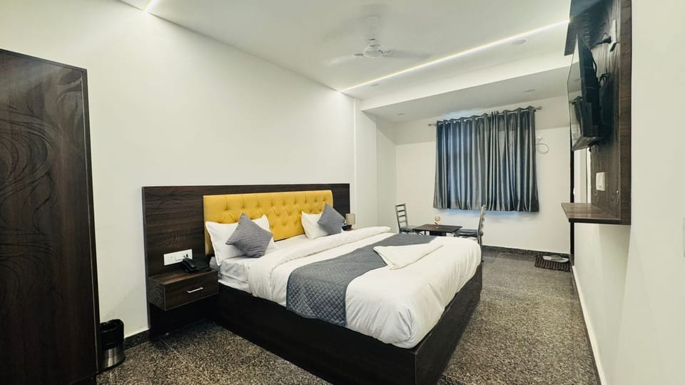 Luxury Room | Free WiFi