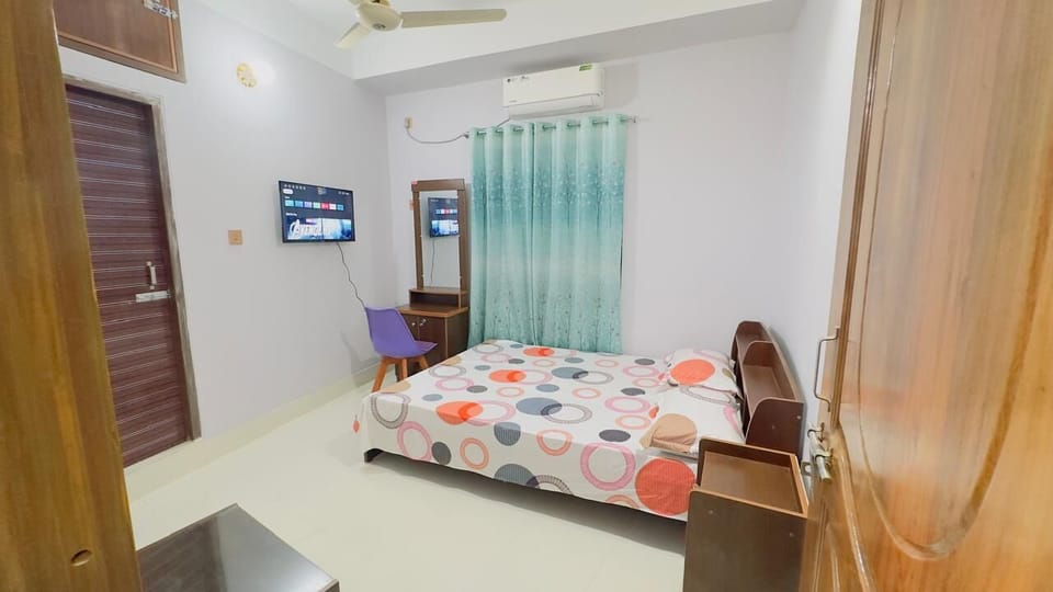 Standard Double Room, City View | Free WiFi