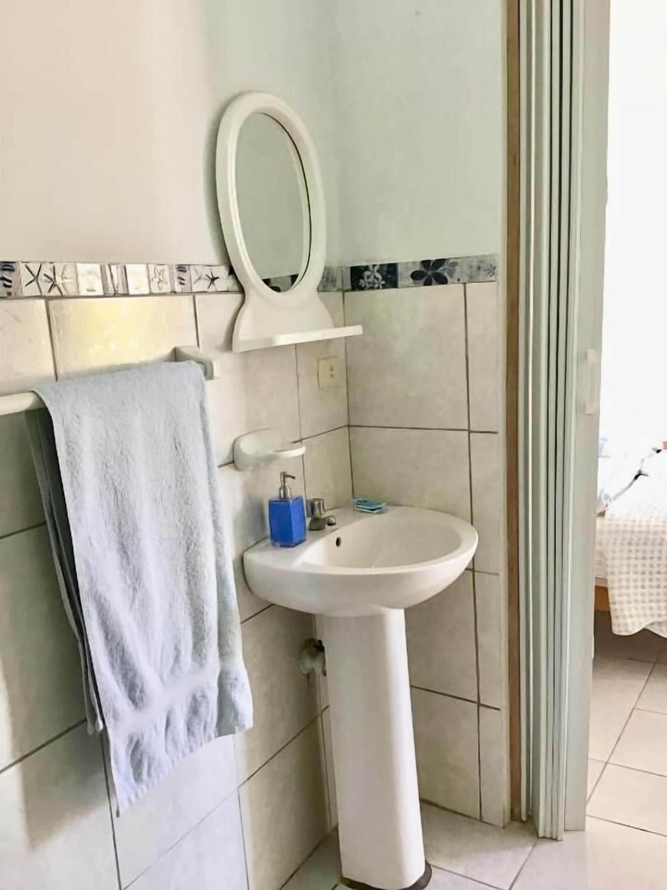 Shower, free toiletries, towels, soap