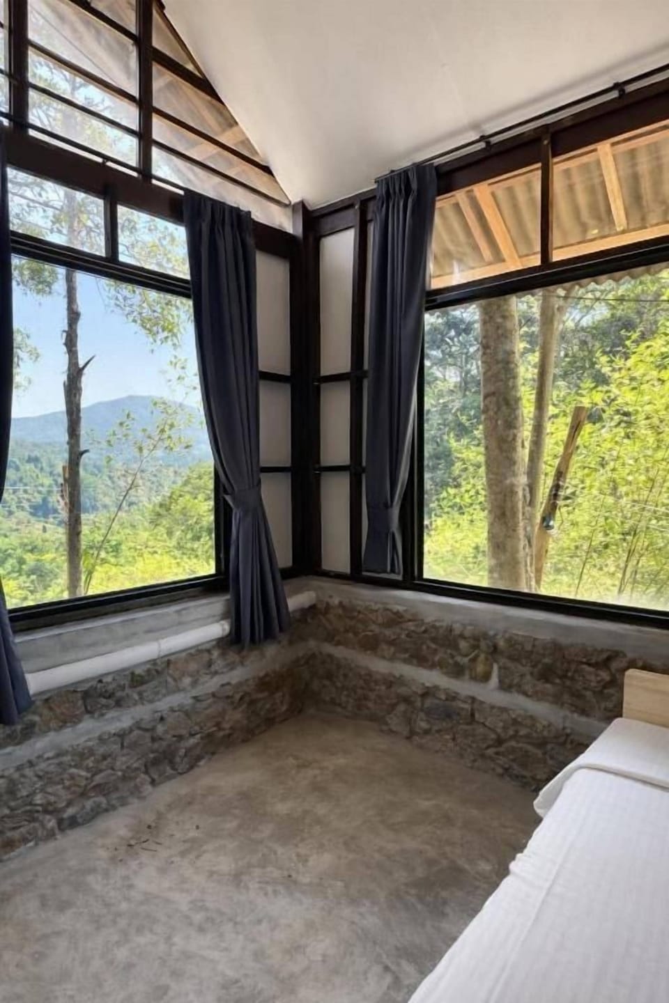 Standard Bungalow, Mountain View | Free WiFi